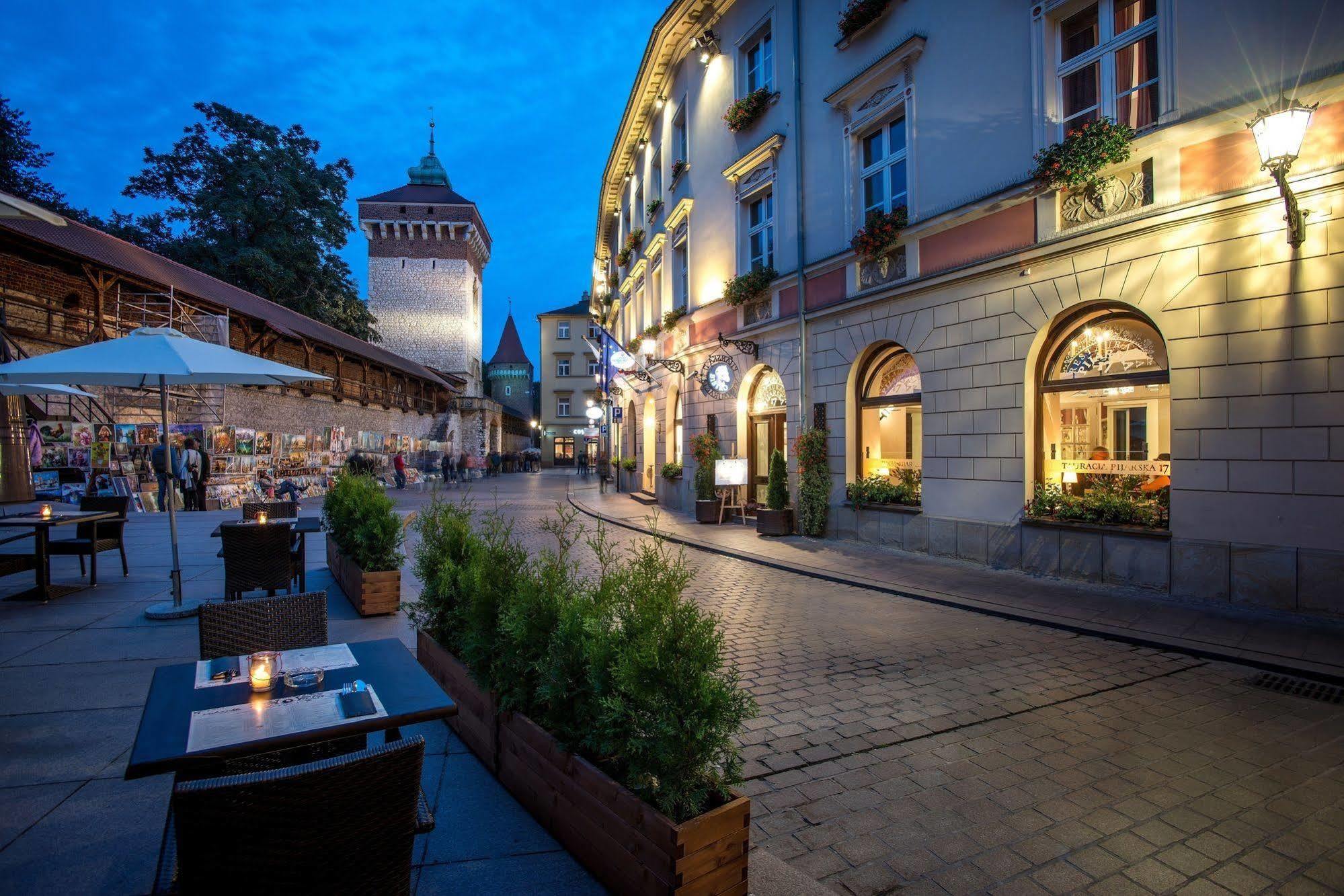 Hotel Polski Pod Bialym Orlem Krasków Exteriör bild